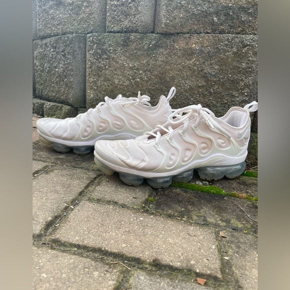rare vapormax plus